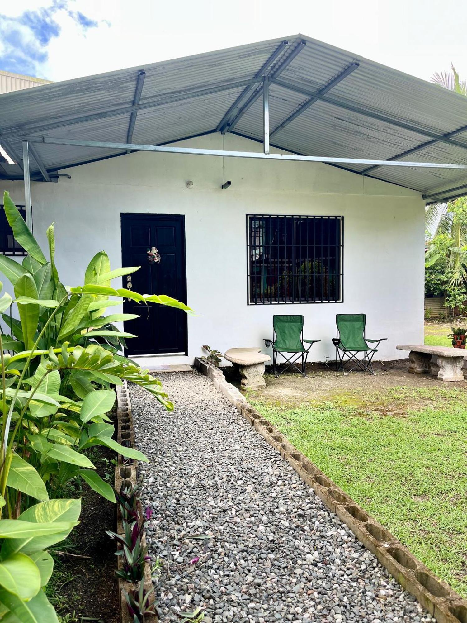 Апартаменти Corcovado House With Ac Пуерот-Хіменес Екстер'єр фото